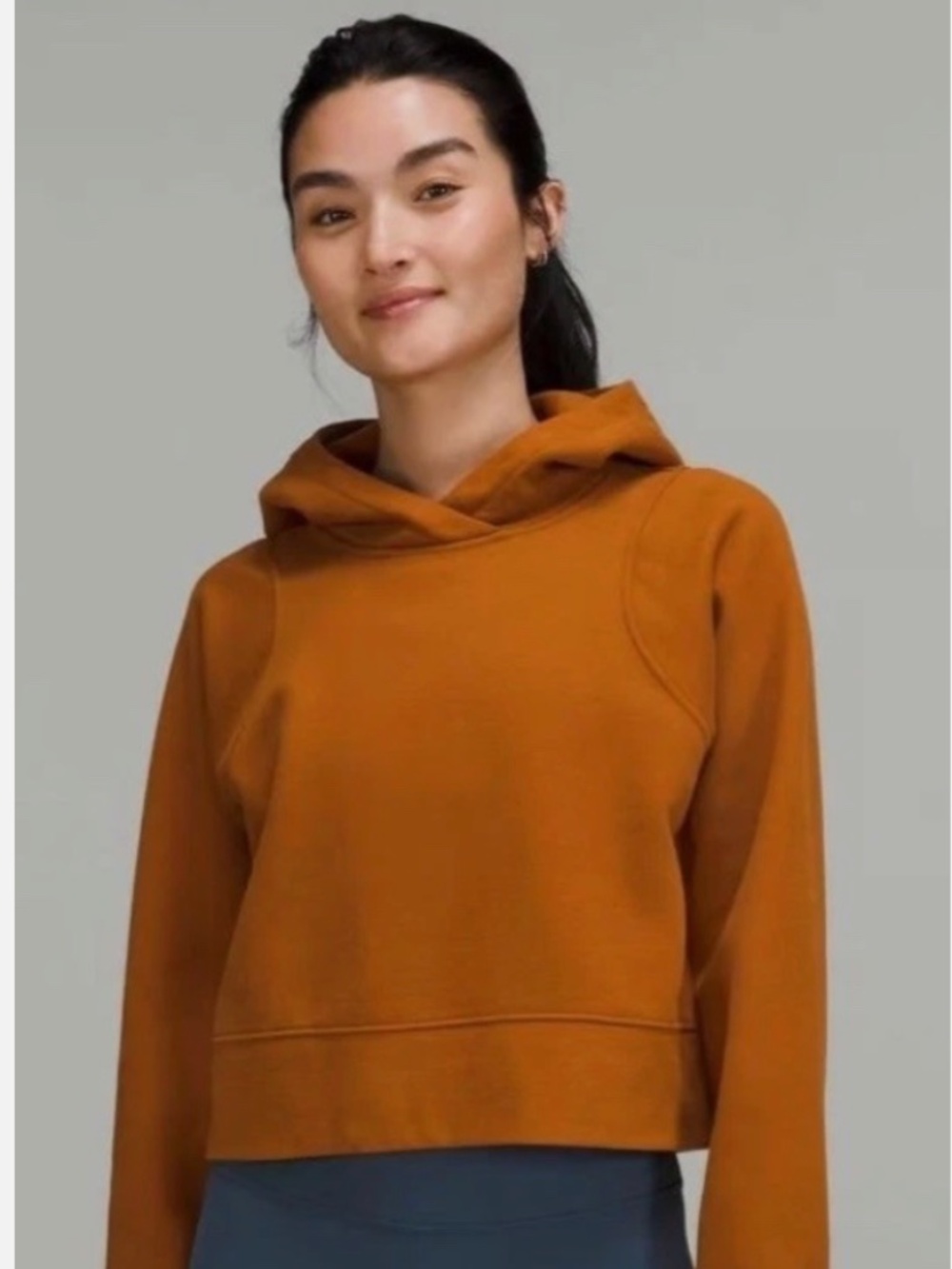 Lululemon Loungeful Cropped Hoodie NWT in Size 4 - Butternut Brown